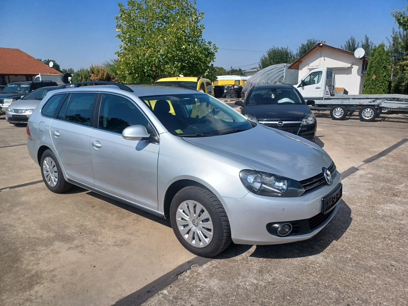 VW Golf 1.6TDi Bluemotion - изображение 7