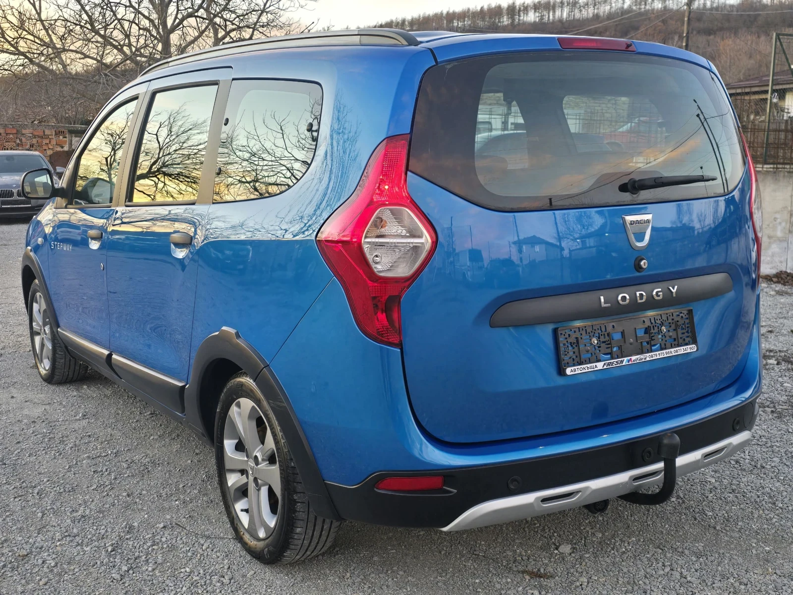 Dacia Lodgy STEPWAY 1.2 i 115 К.С. НАВИ / КЛИМА / 7 МЕСТНА - изображение 3