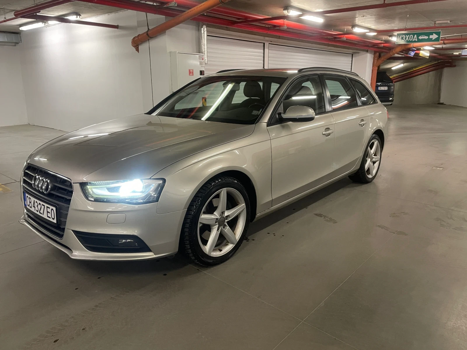 Audi A4 2.0 TDI AVANT 177кс - изображение 2