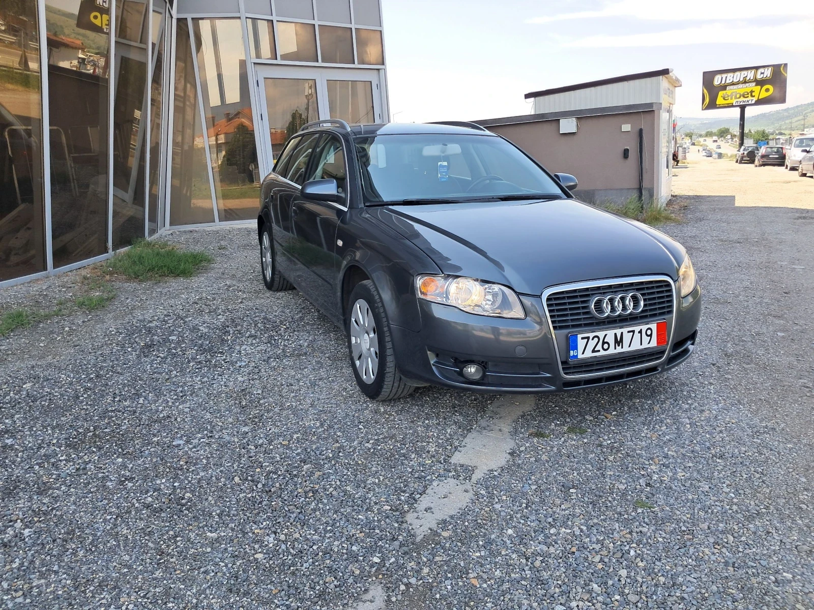 Audi A4 2.0 TDI  - изображение 2