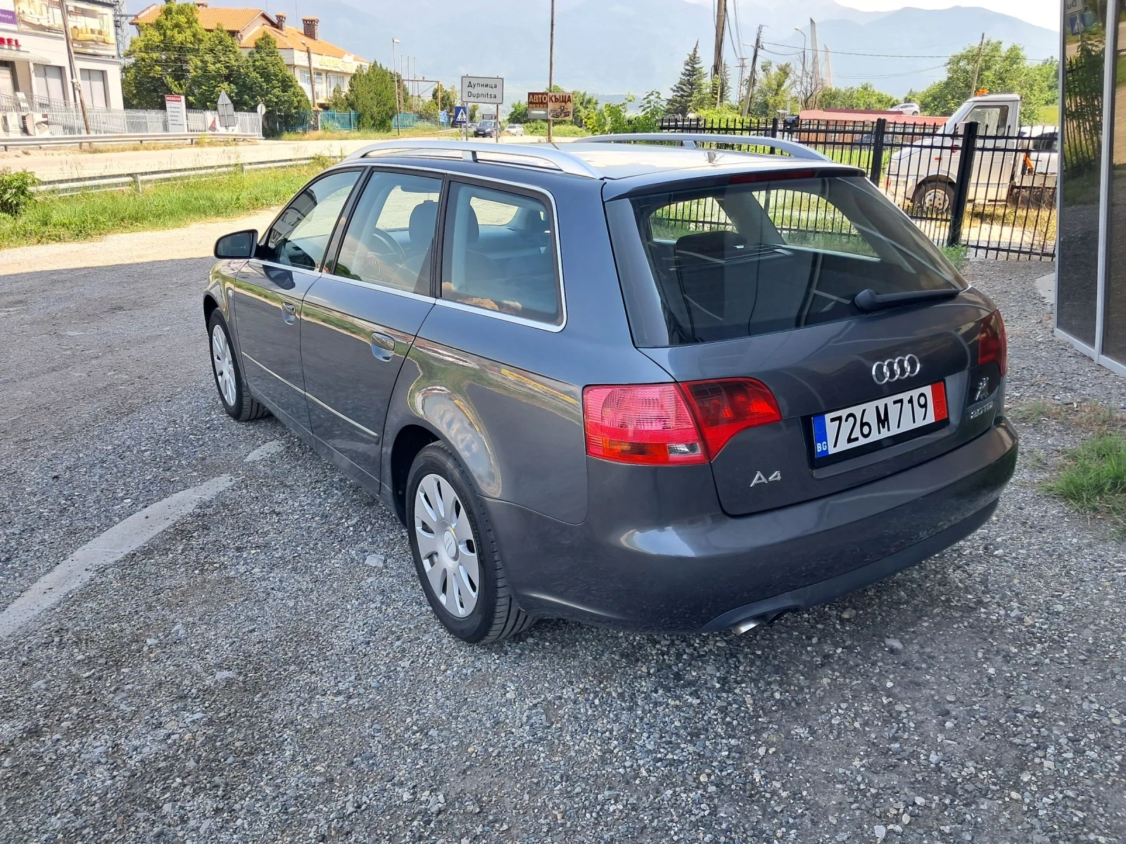 Audi A4 2.0 TDI  - изображение 4
