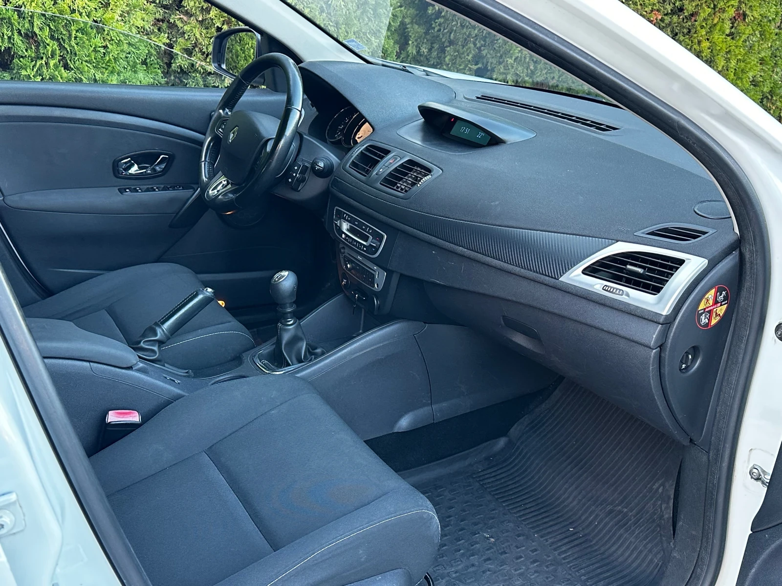 Renault Megane 1.6 dci 131-6  | Mobile.bg   10