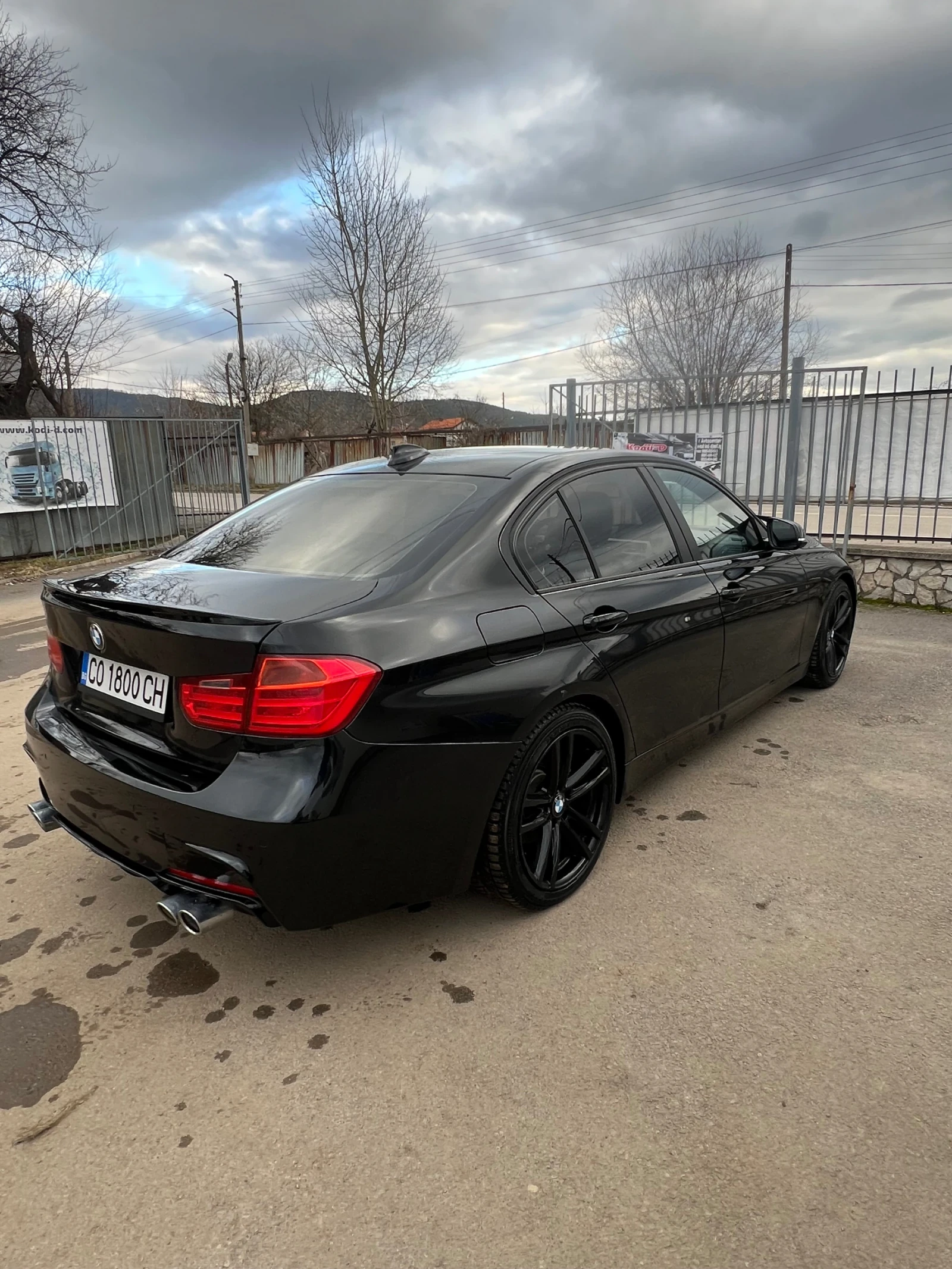 BMW 320 D 184к.с M-performance, снимка 4 - Автомобили и джипове - 53198342