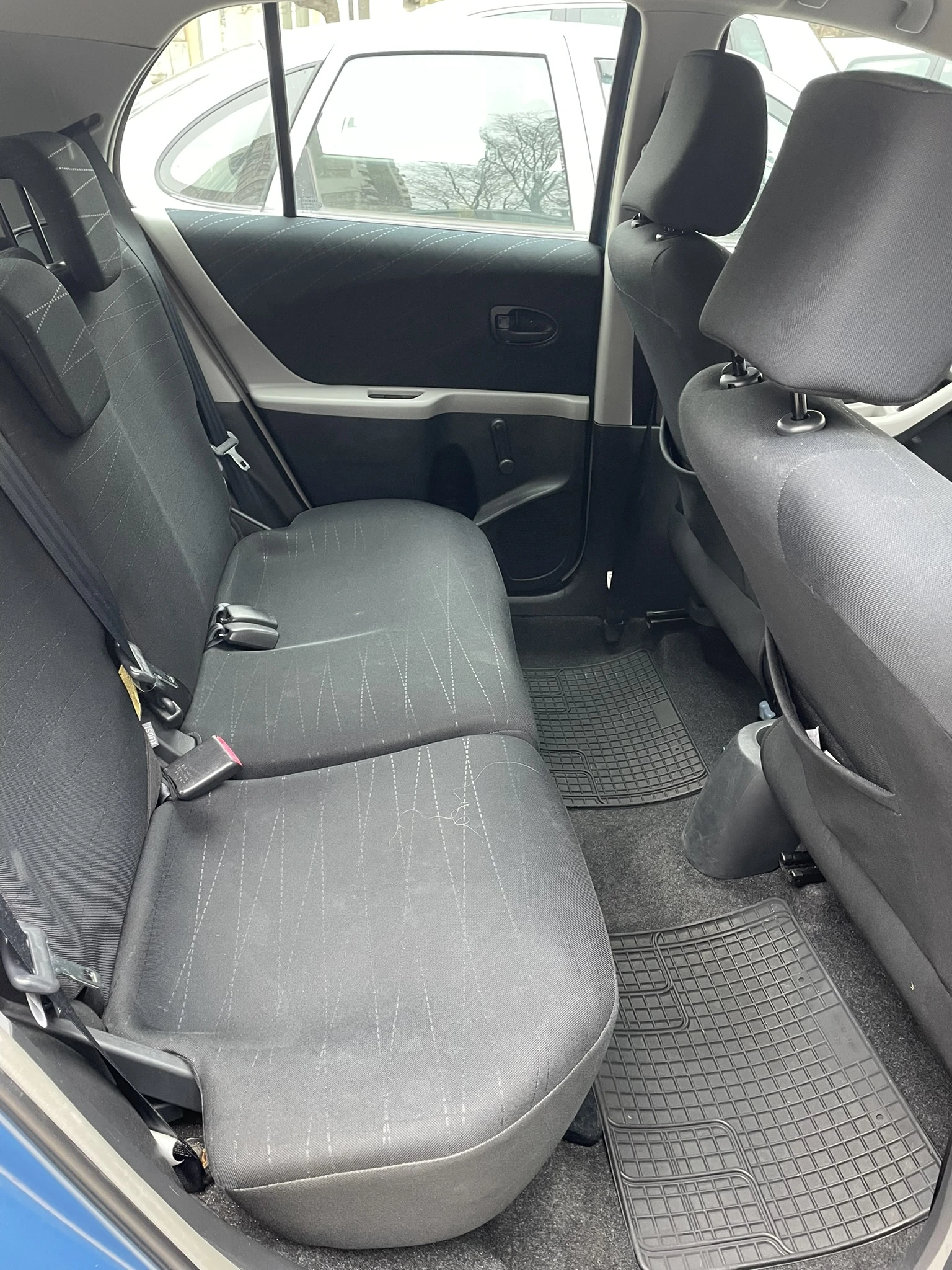 Toyota Yaris 1.3 | Mobile.bg � ����������� 5