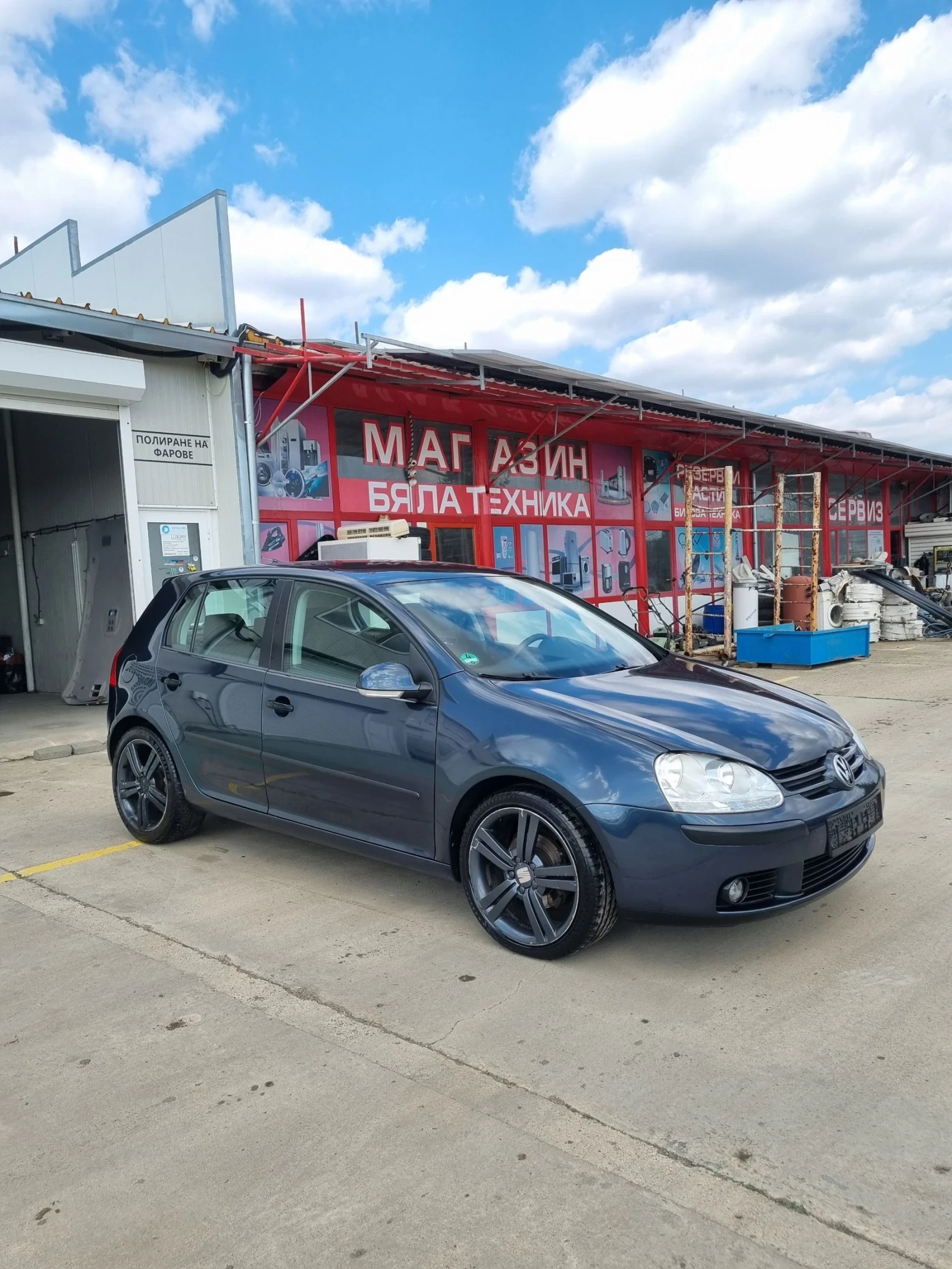 VW Golf 1.9tdi 105 коня 6 скорости!!, снимка 2 - Автомобили и джипове - 53987483