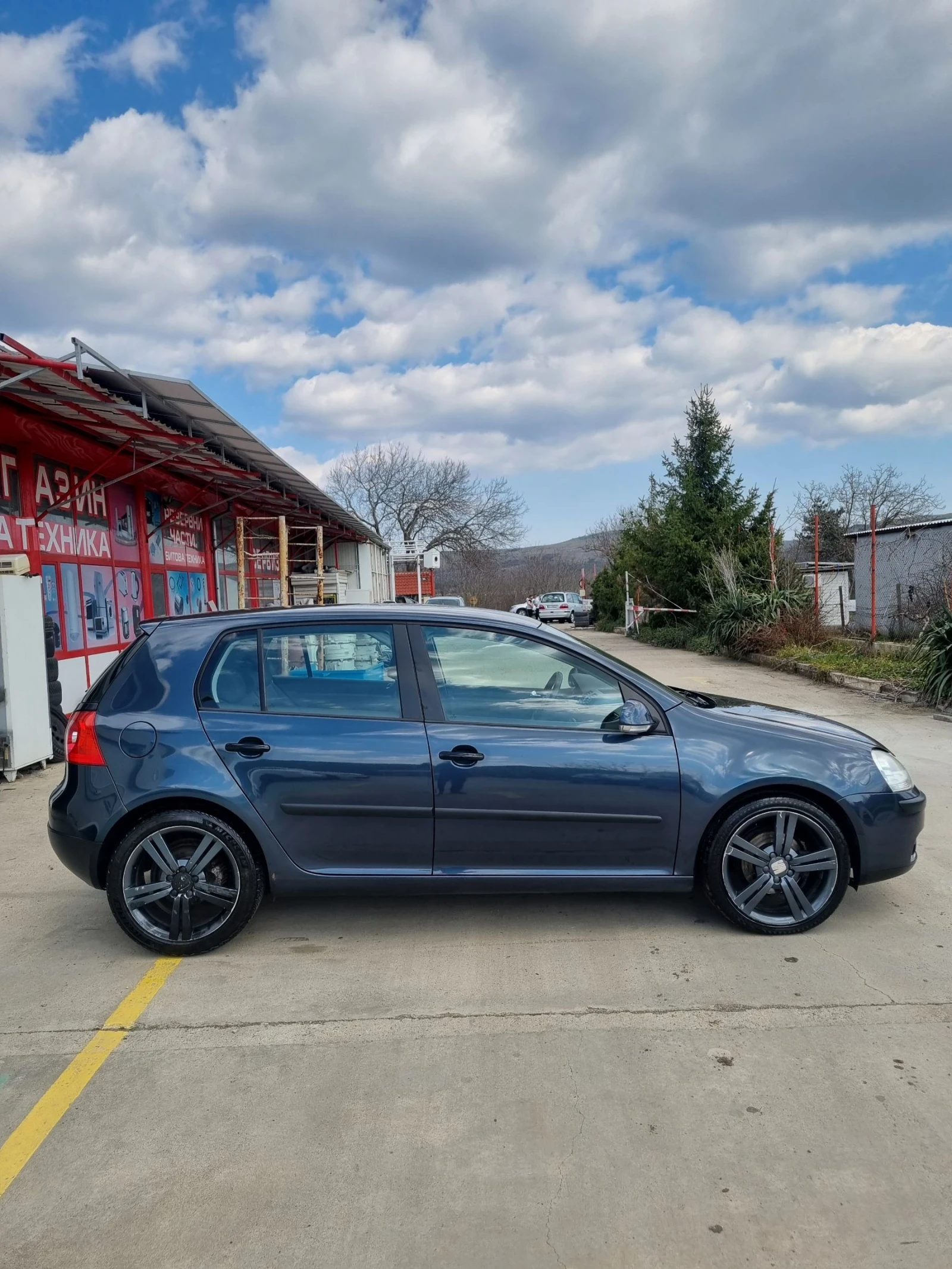 VW Golf 1.9tdi 105 коня 6 скорости!!, снимка 5 - Автомобили и джипове - 53987483