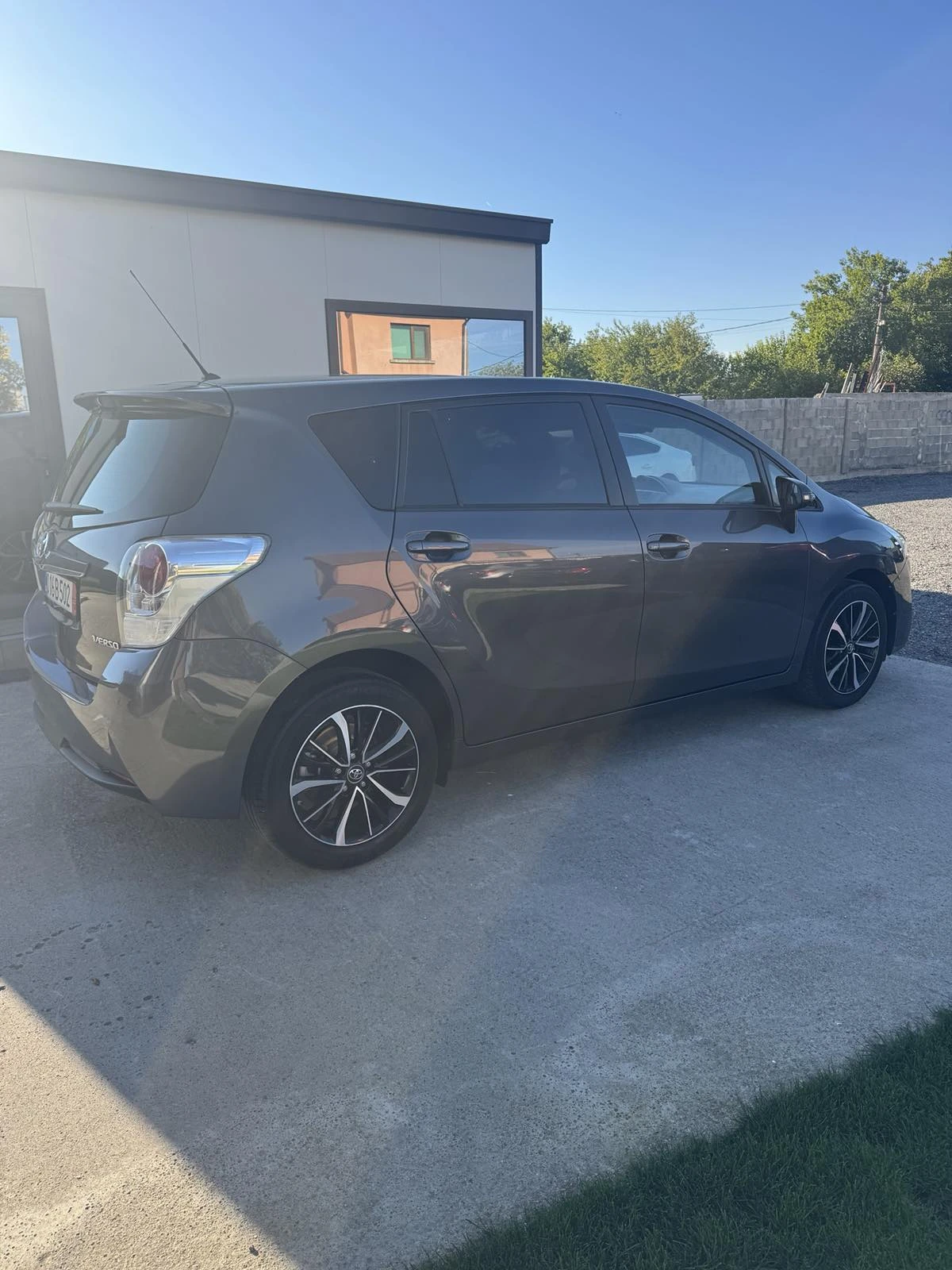 Toyota Corolla verso 1.6 | Mobile.bg � ����������� 5