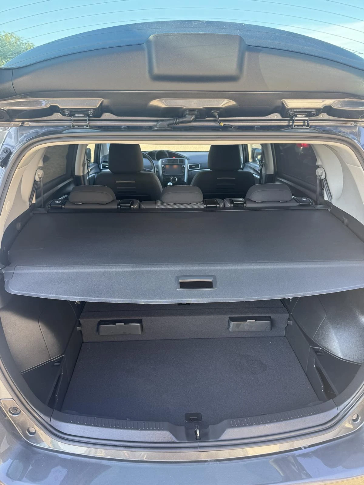 Toyota Corolla verso 1.6 | Mobile.bg � ����������� 8