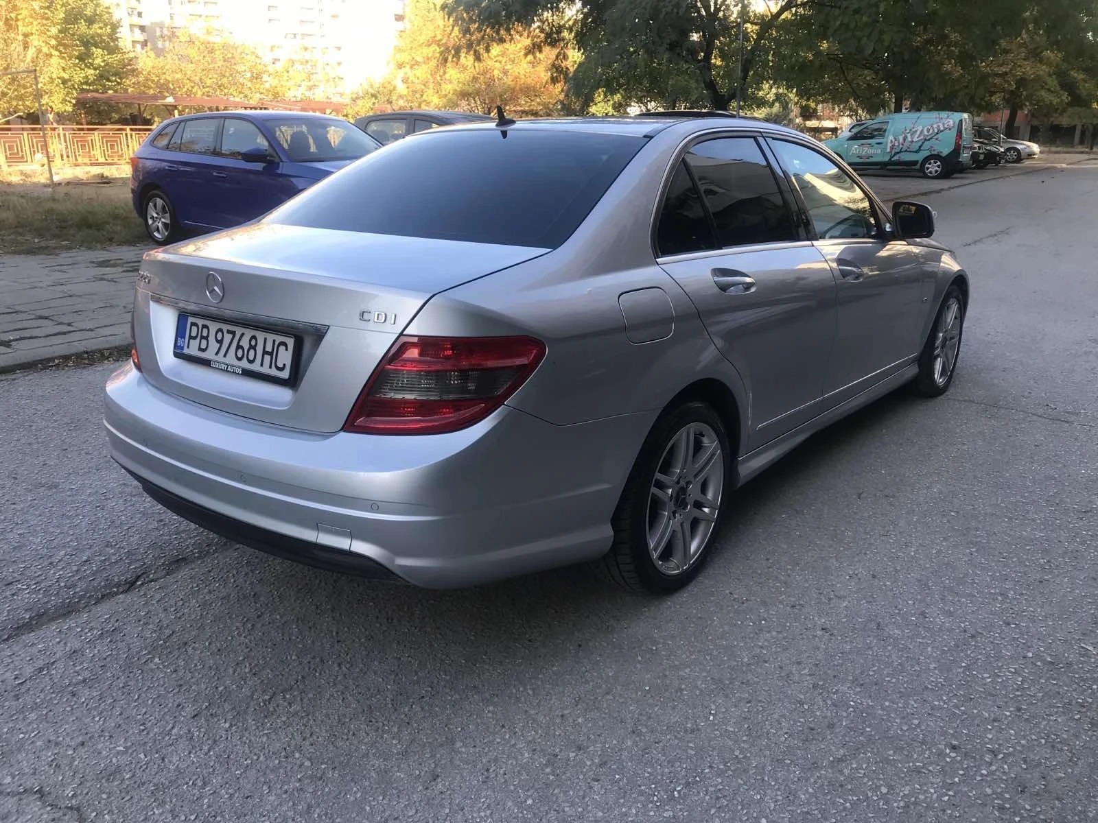 Mercedes-Benz C 220 Cdi AMG Пакет Avangarde ОМ646, снимка 7 - Автомобили и джипове - 54664484