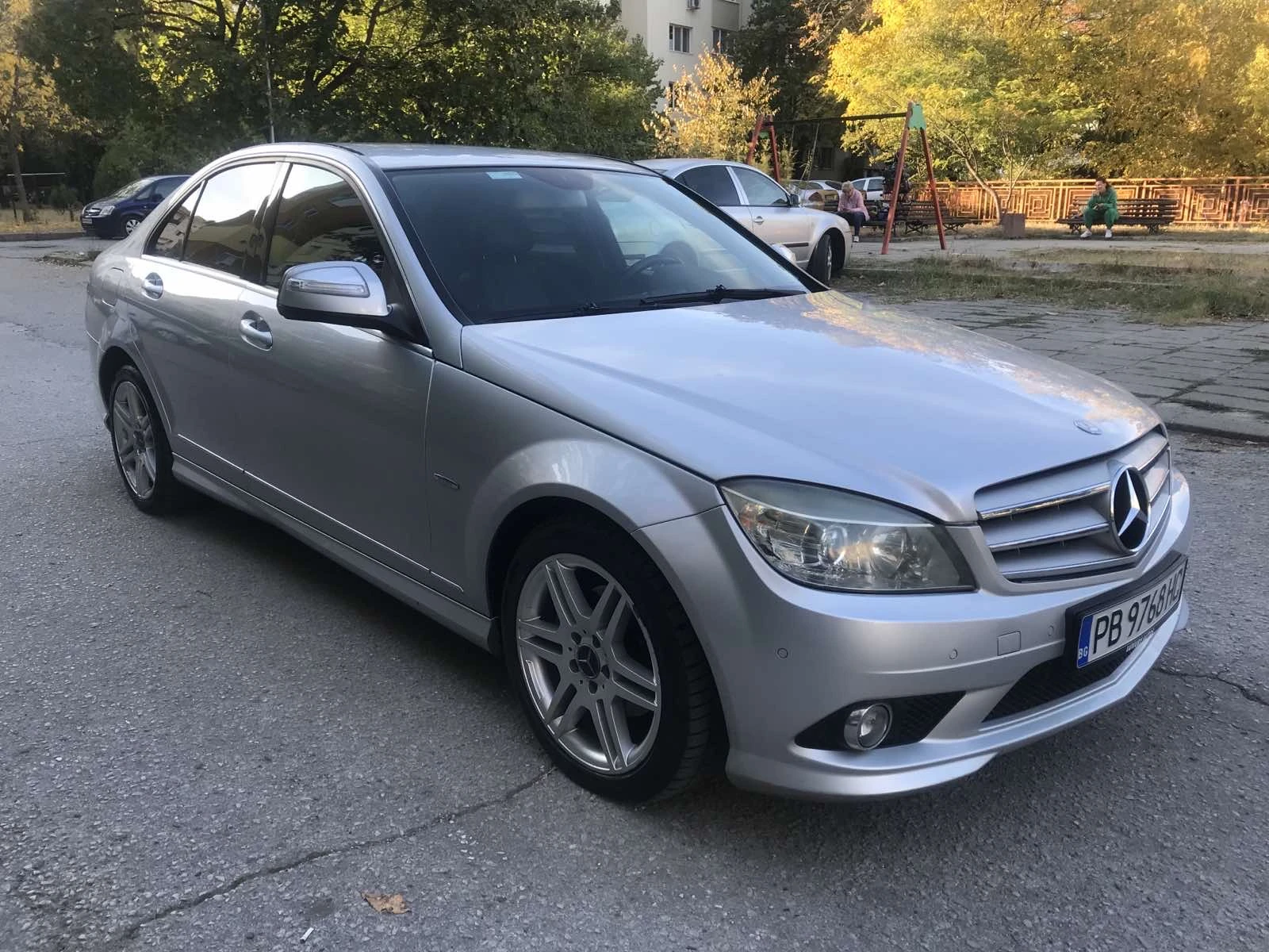 Mercedes-Benz C 220 Cdi AMG Пакет Avangarde ОМ646, снимка 5 - Автомобили и джипове - 54664484
