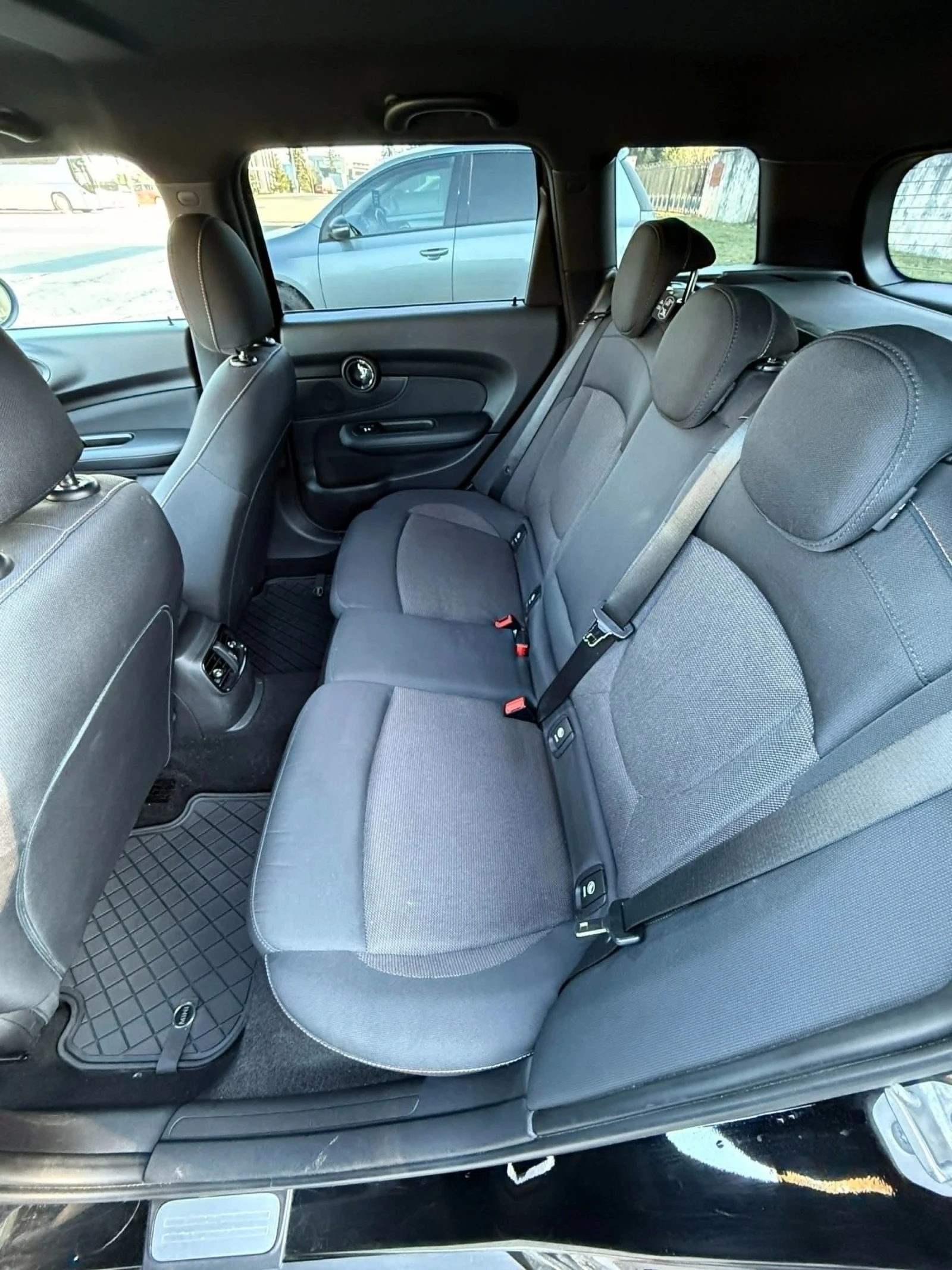 Mini Clubman  2.0D, снимка 12 - Автомобили и джипове - 54720512