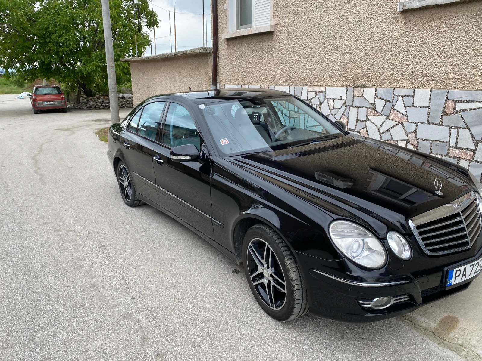 Mercedes-Benz E 200 Kompressor Gas, снимка 3 - Автомобили и джипове - 55397549