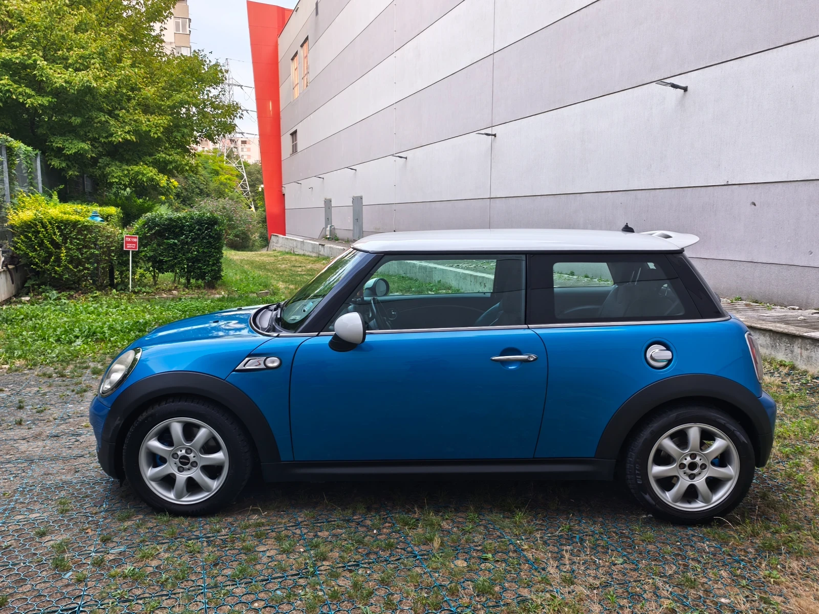 Mini Cooper s 1.6 Turbo , снимка 4 - Автомобили и джипове - 55382603