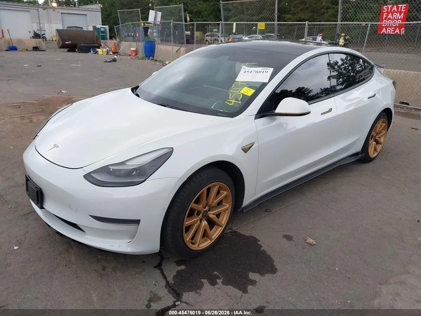 Tesla Model 3 * STANDARD RANGE PLUS* REAR-WHEEL* 
