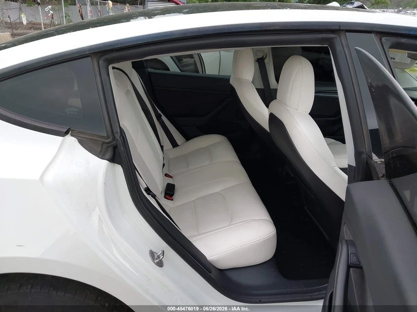 Tesla Model 3 * STANDARD RANGE PLUS* REAR-WHEEL* , снимка 11 - Автомобили и джипове - 55583900