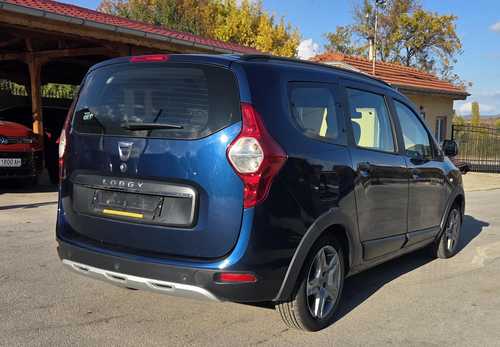 Dacia Lodgy, снимка 4 - Автомобили и джипове - 55802854