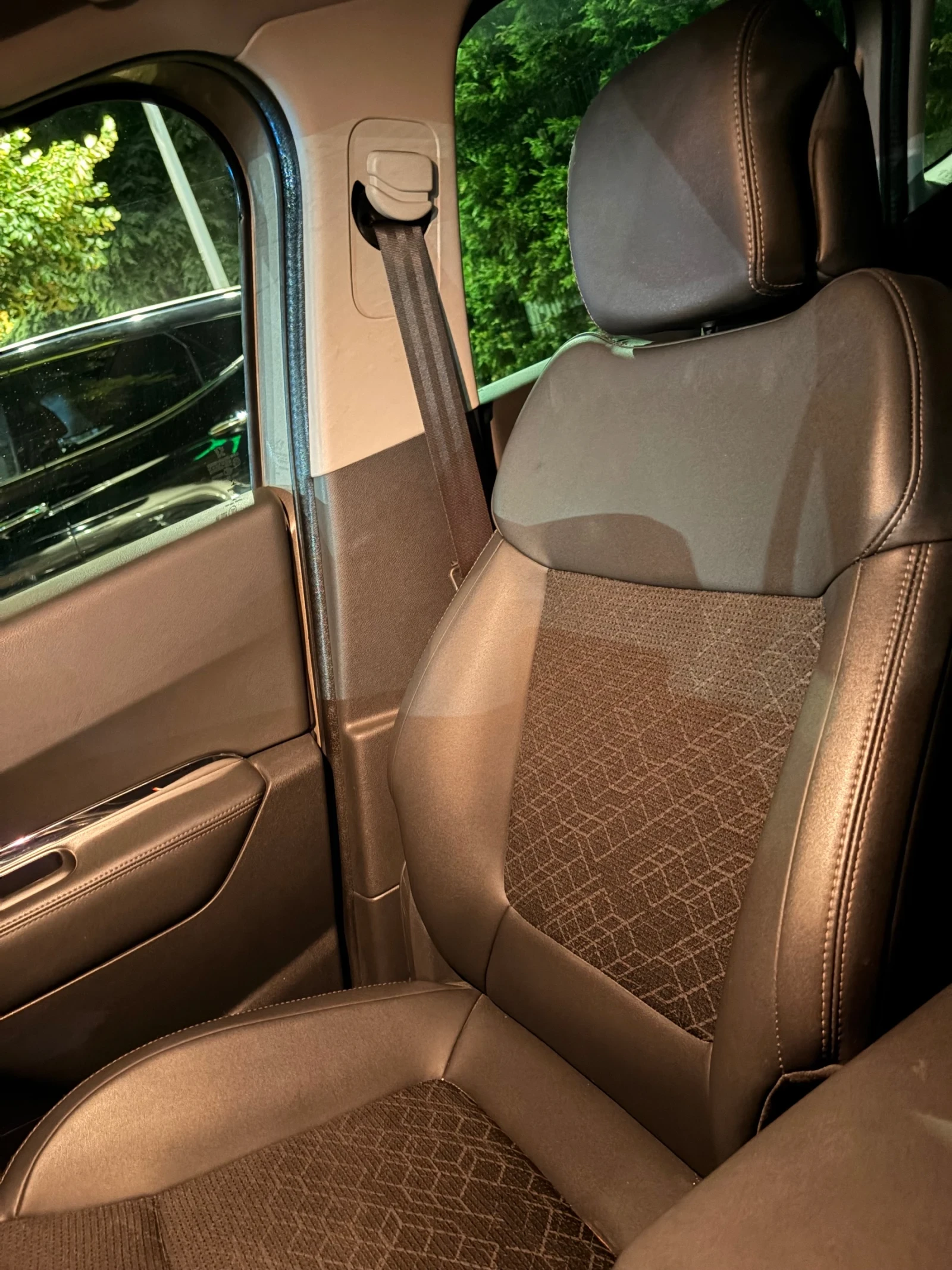 Peugeot 3008 HYbrid4, снимка 12 - Автомобили и джипове - 55849502