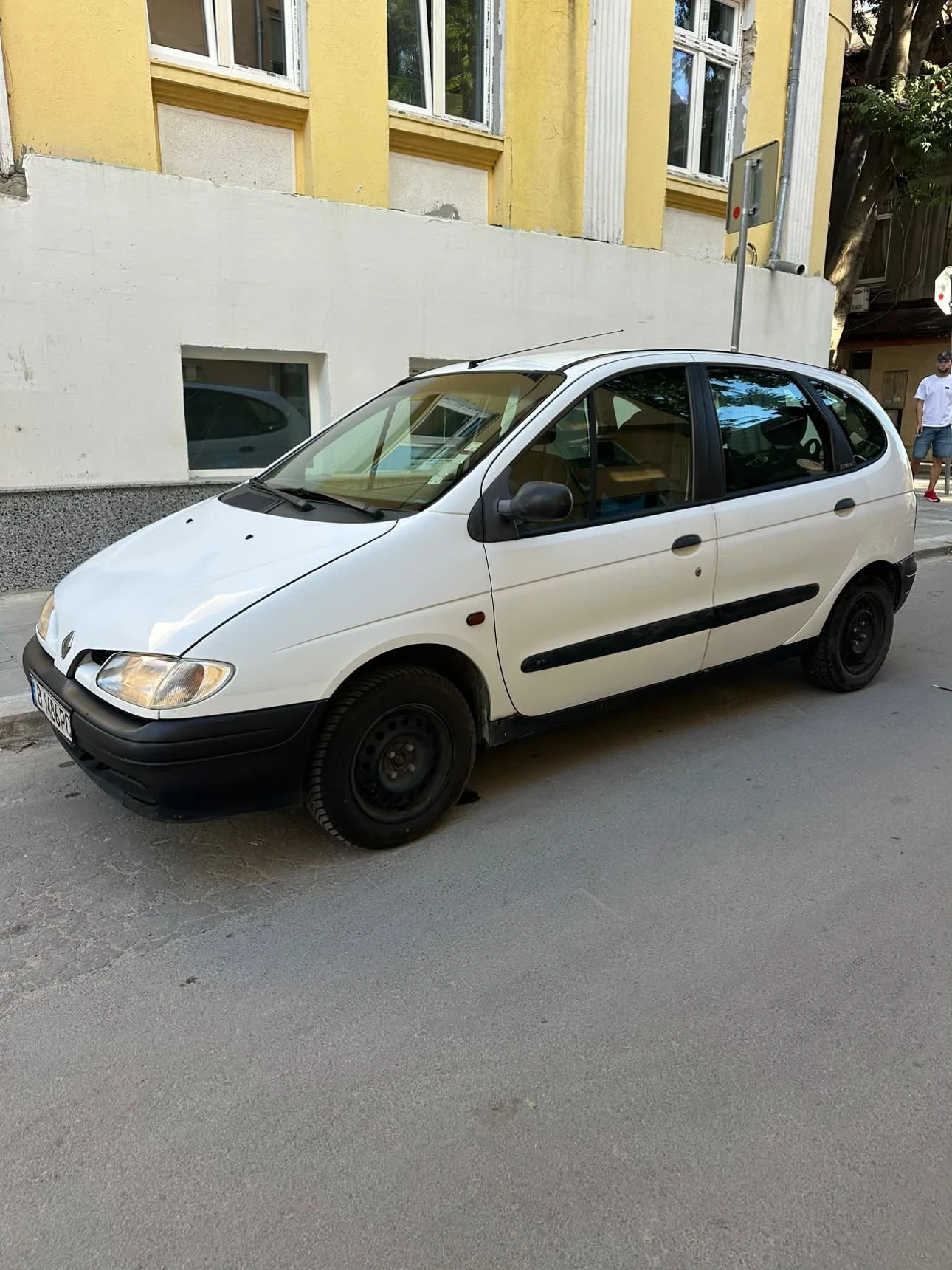Renault Scenic, снимка 3 - Автомобили и джипове - 55979428