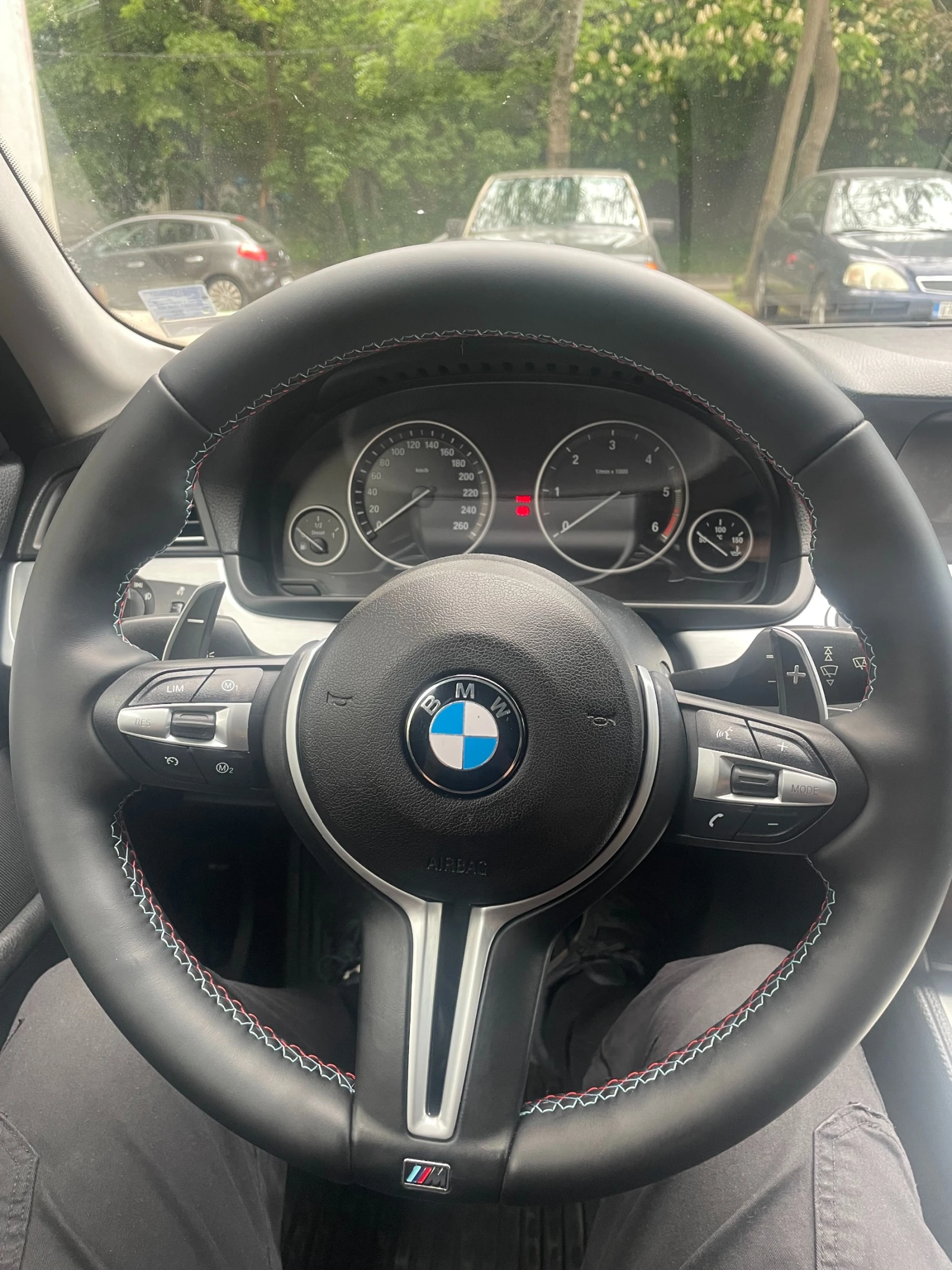 BMW 520, снимка 8 - Автомобили и джипове - 56161400