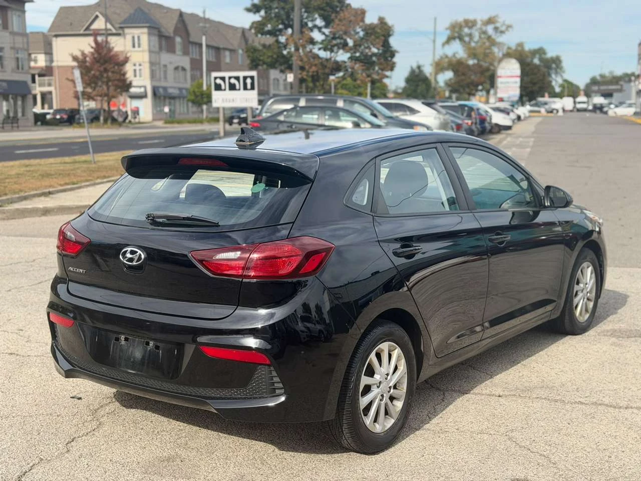 Hyundai Accent SEL, снимка 5 - Автомобили и джипове - 56541173
