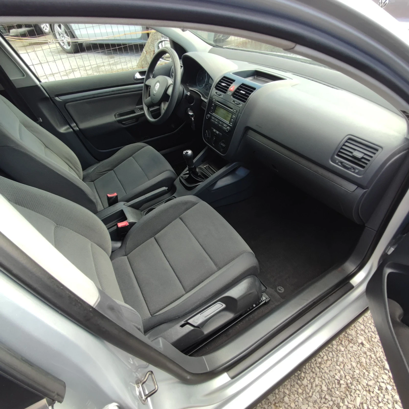 VW Golf 1.9TDI* 105кс* KLIMATIK* , снимка 13 - Автомобили и джипове - 56624010