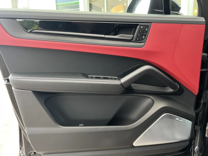 Porsche Cayenne GTS/FACELIFT/BURMESTER/360/HEAD UP/TV/MATRIX/22/, снимка 7 - Автомобили и джипове - 51217961