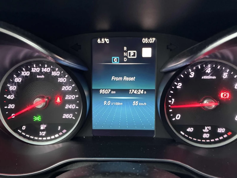 Mercedes-Benz GLC 300 * АВТО КРЕДИТ* ЦЕНА ДО БГ * СЕРВИЗНА ИСТОРИЯ * , снимка 7 - Автомобили и джипове - 52577567