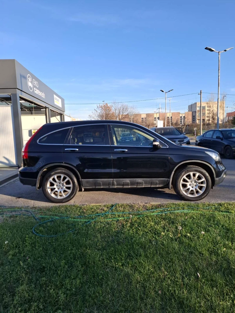 Honda Cr-v 2.0 Газ/4х4/Гаранция/Executive/Сервизна история, снимка 3 - Автомобили и джипове - 52713703