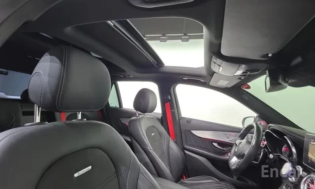 Mercedes-Benz GLC 63 AMG 4MATIC+ , снимка 13 - Автомобили и джипове - 55772848