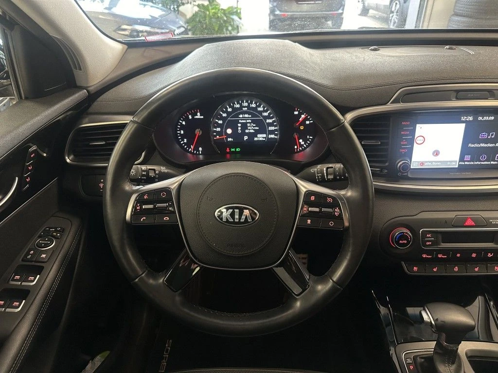 Kia Sorento 4X4/200HP/PANO//HUD/Navi/CARPLAY/LED/248b - изображение 9