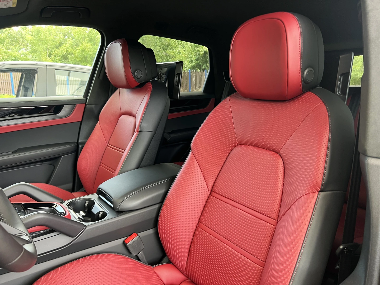 Porsche Cayenne GTS/FACELIFT/BURMESTER/360/HEAD UP/TV/MATRIX/22/ - изображение 8