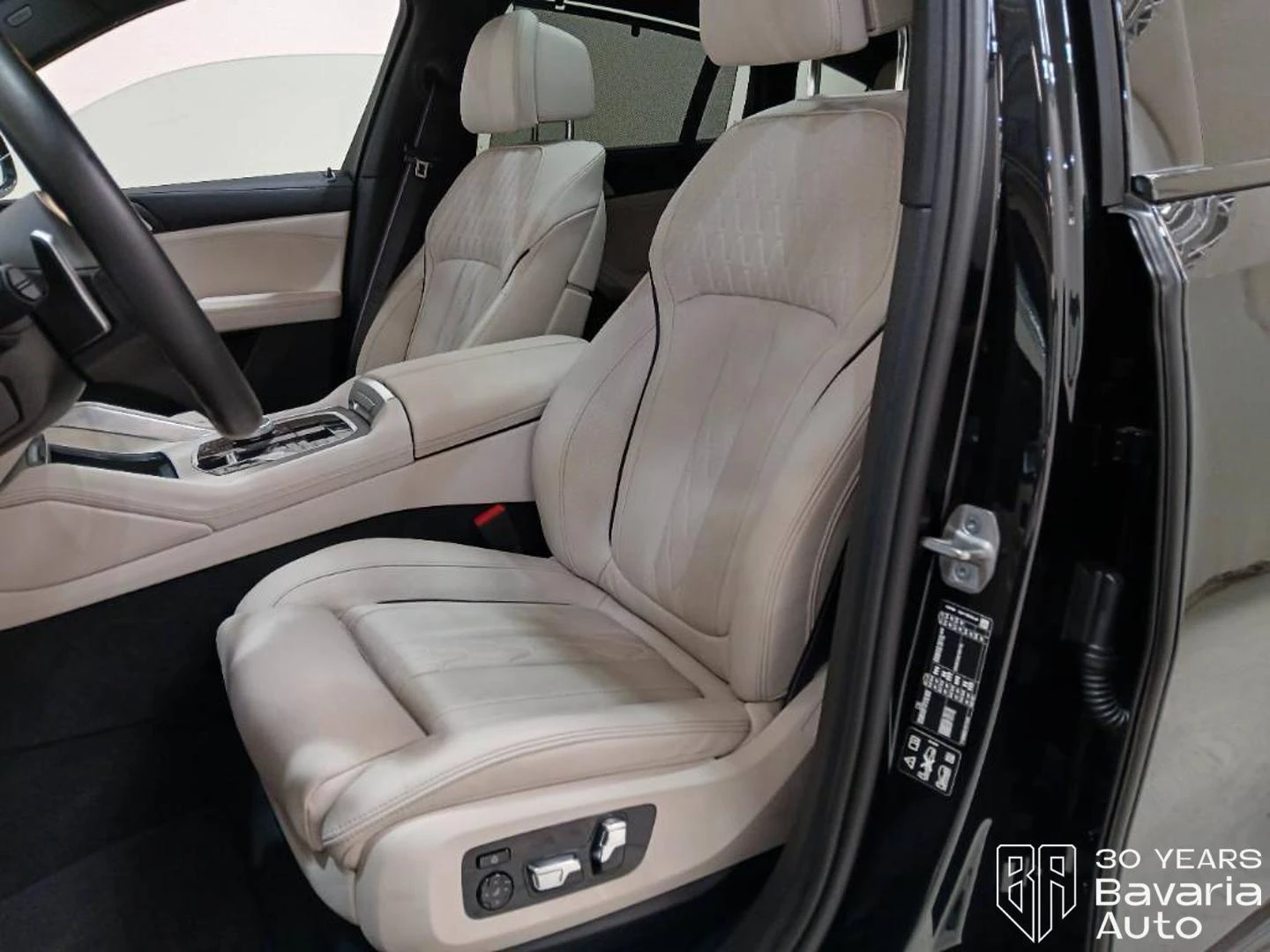 BMW X6 30d xDrive M Sport Paket, снимка 6 - Автомобили и джипове - 55166151