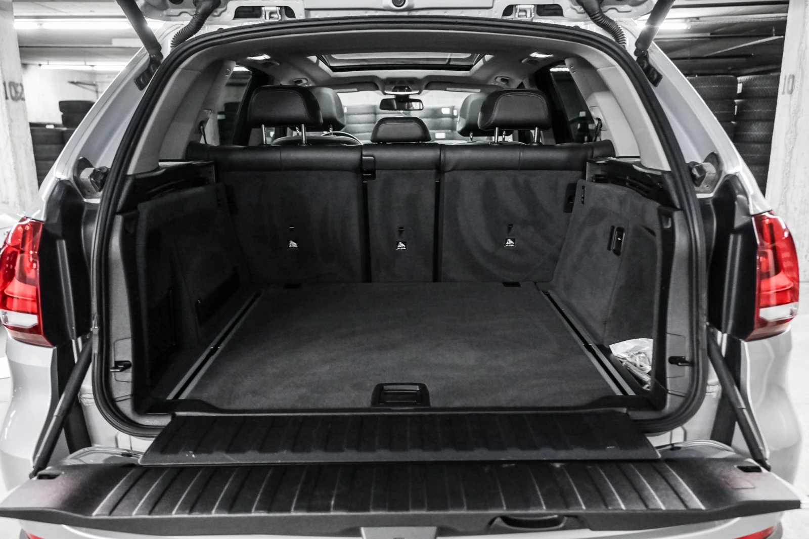 BMW X5 35 i * Нави * Панорама, снимка 11 - Автомобили и джипове - 55751966