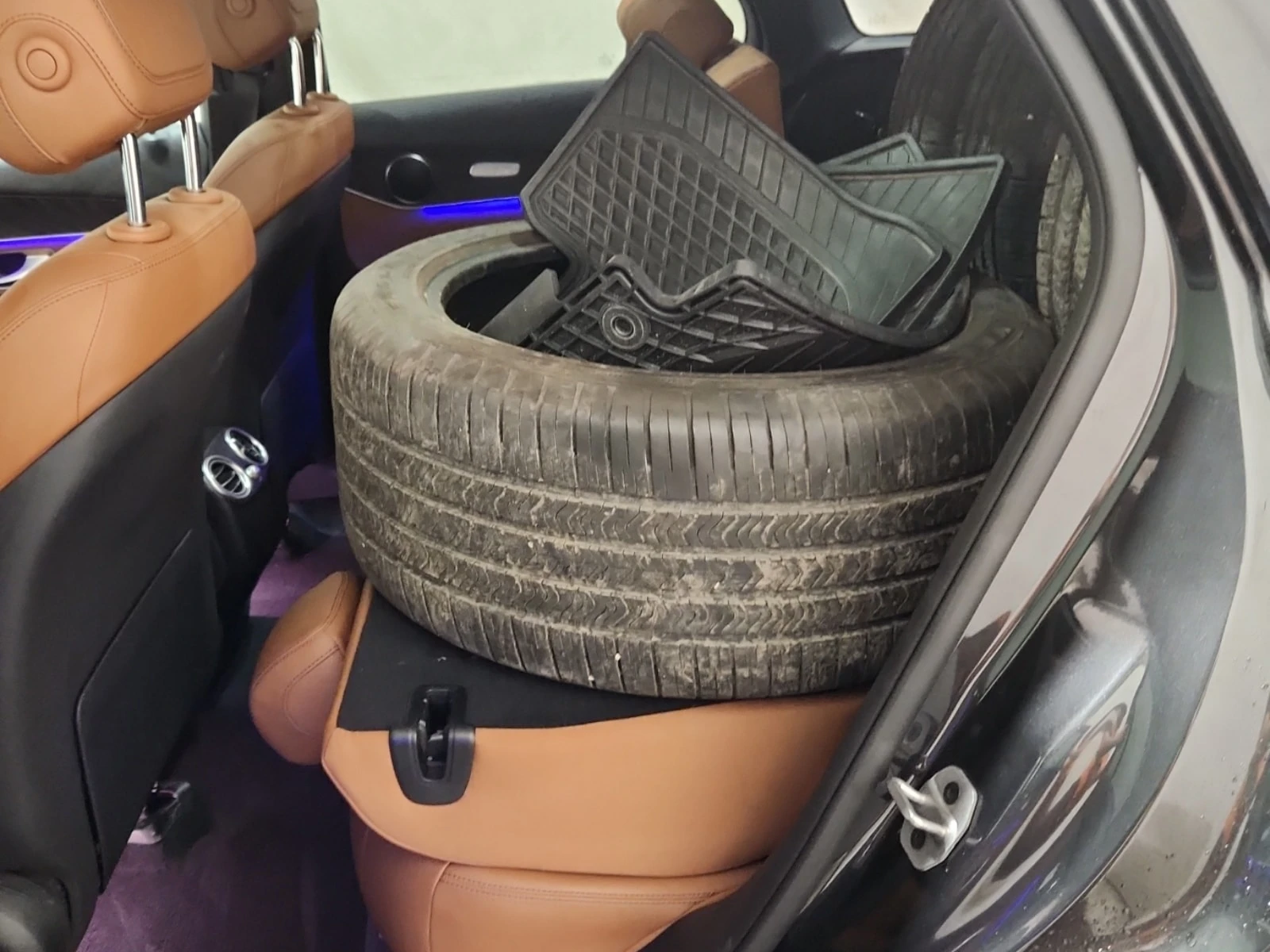 Mercedes-Benz GLC 300 * CARFAX * Един собственик * От Mercedes * , снимка 10 - Автомобили и джипове - 55841594
