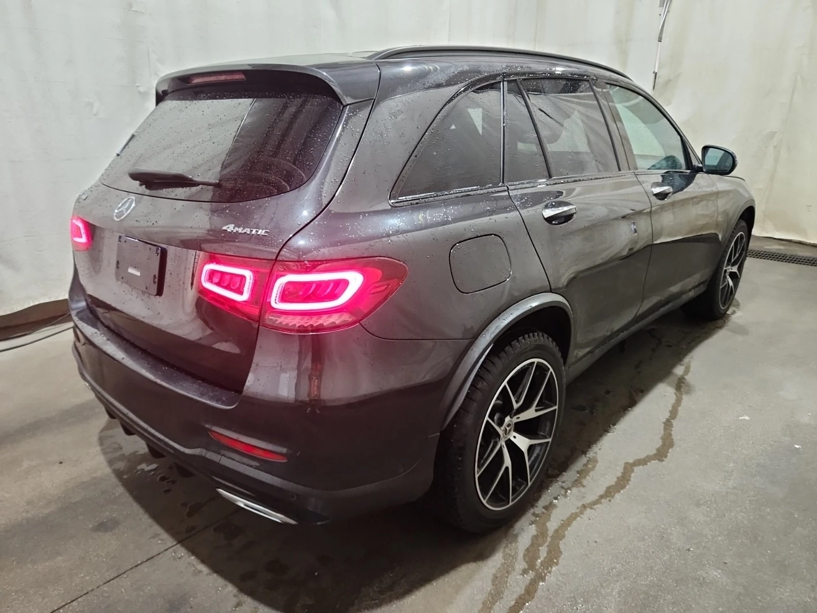 Mercedes-Benz GLC 300 * CARFAX * Един собственик * От Mercedes * , снимка 3 - Автомобили и джипове - 55841594