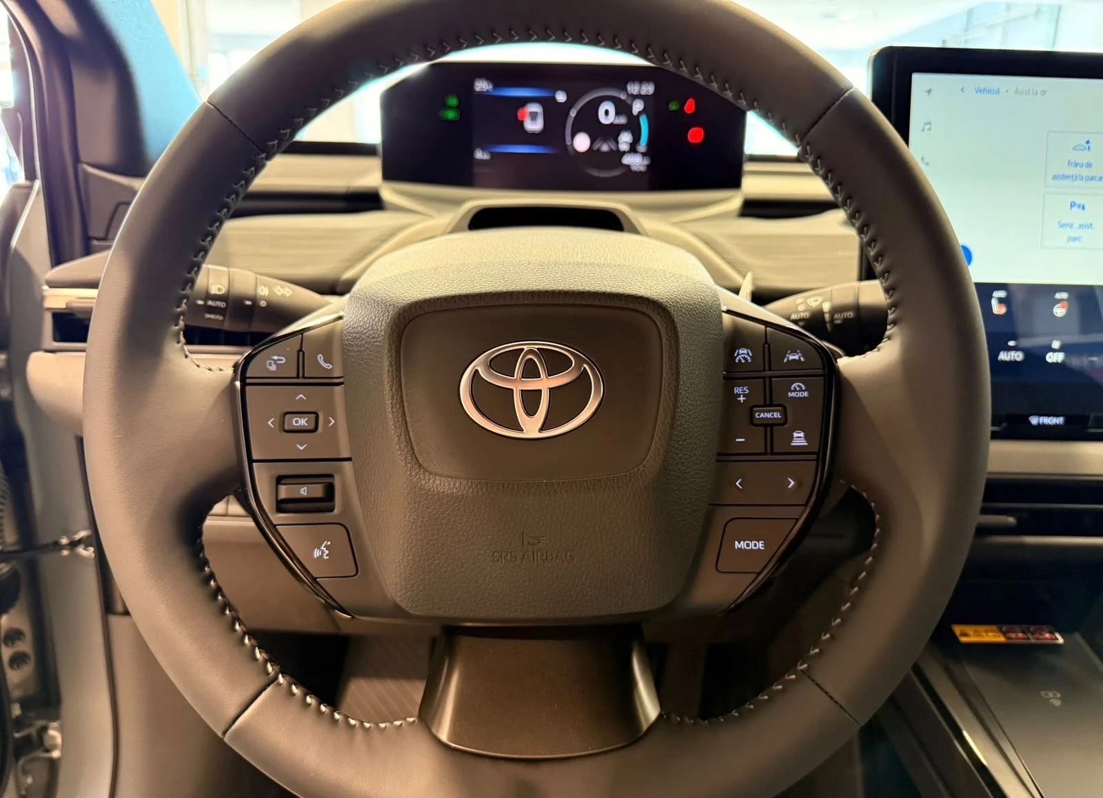 Toyota C-HR LONG RANGE!!72kwh!!224кс!!, снимка 7 - Автомобили и джипове - 55967077