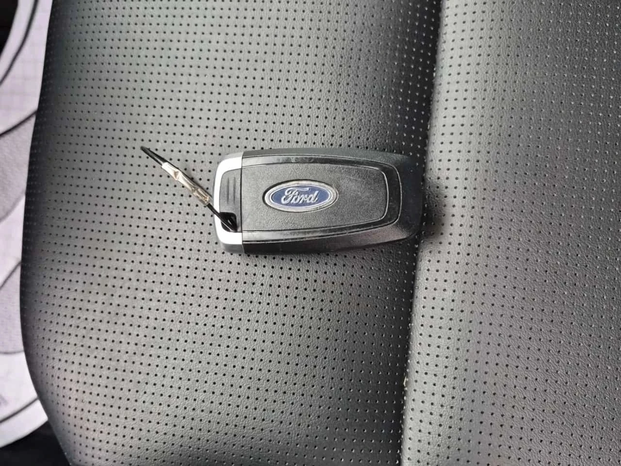 Ford Escape, снимка 8 - Автомобили и джипове - 56685330