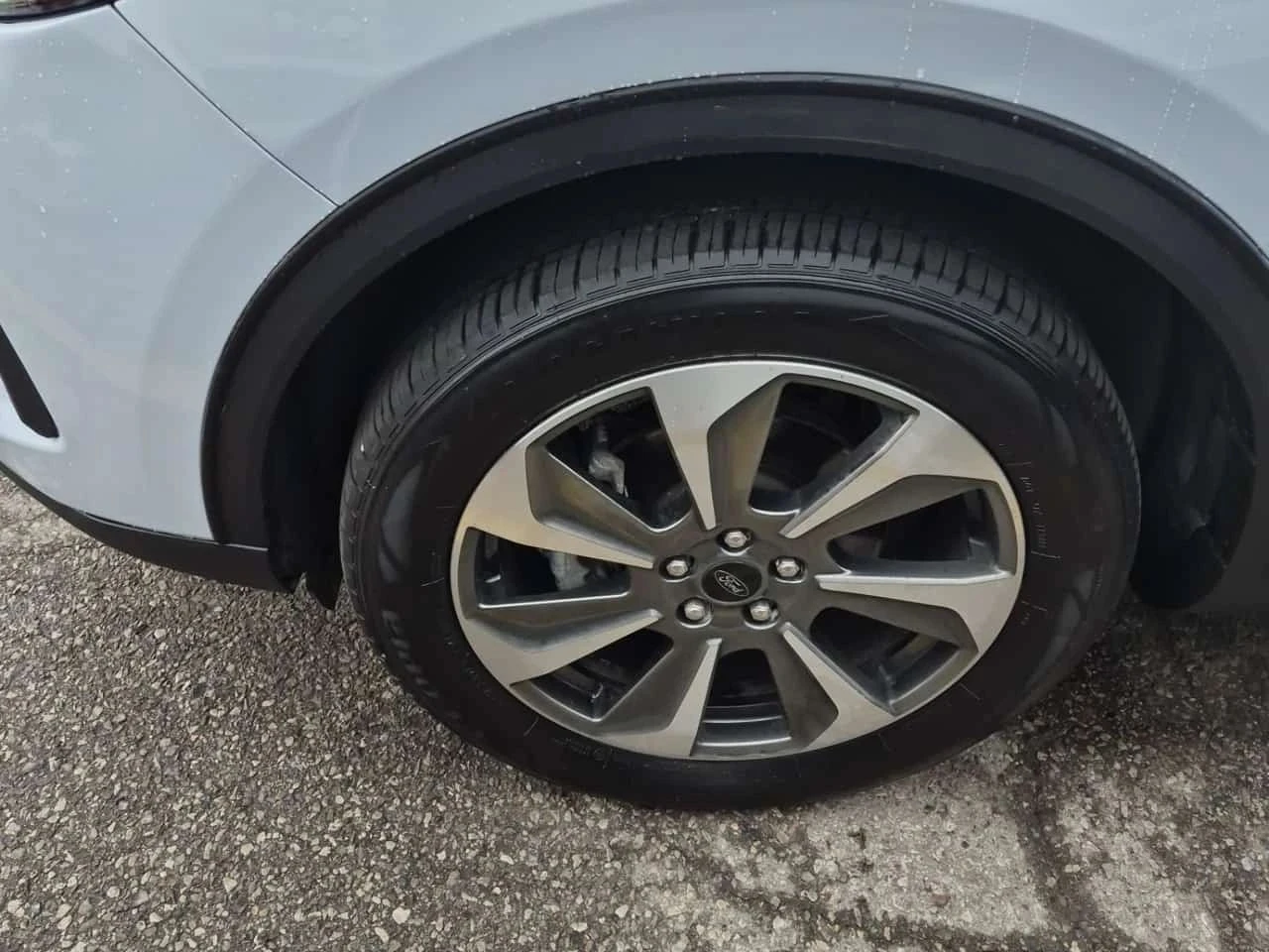Ford Escape, снимка 6 - Автомобили и джипове - 56685330