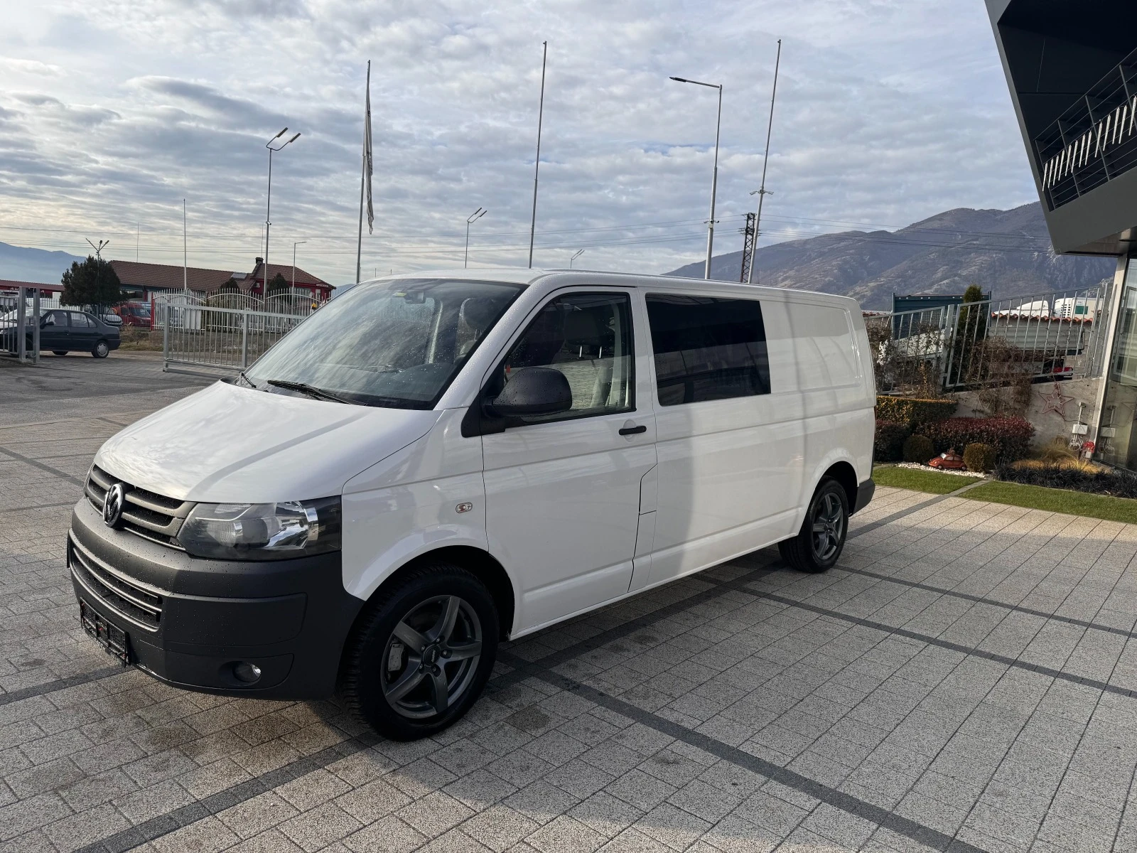 VW Transporter 2.0TDI 180к.с.  - изображение 2