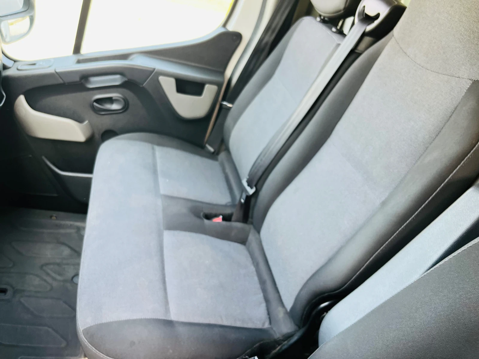 Renault Master, снимка 10 - Бусове и автобуси - 55940487