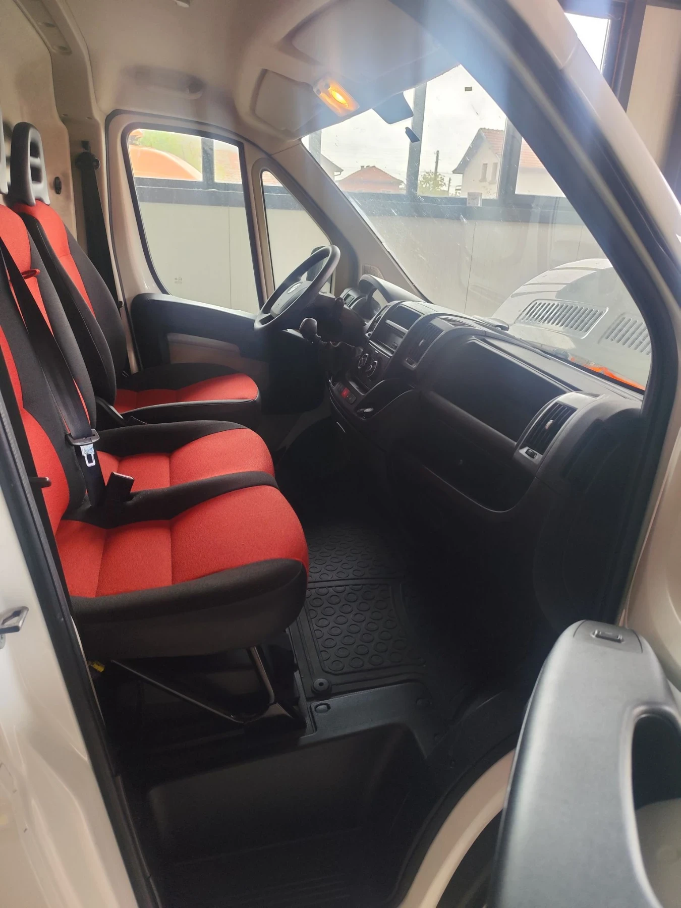Fiat Ducato 2.3 Multijet, снимка 4 - Бусове и автобуси - 56750036