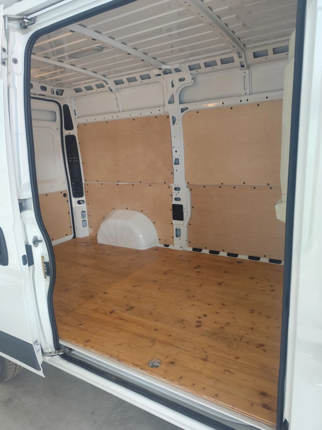 Fiat Ducato 2.3 Multijet, снимка 5 - Бусове и автобуси - 56750036