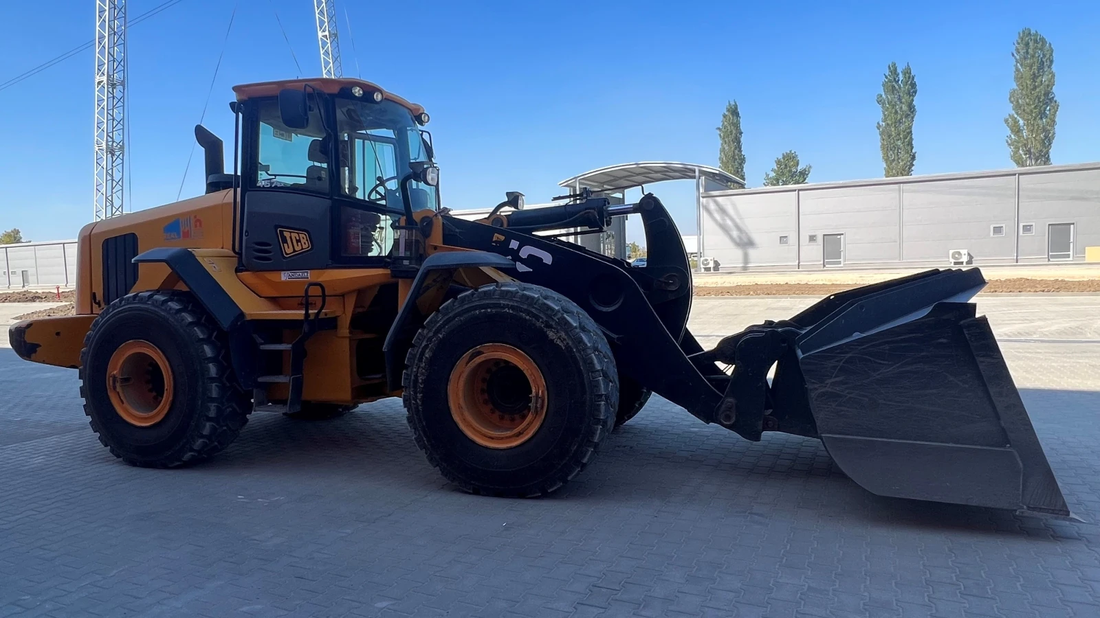 Челен товарач JCB 457