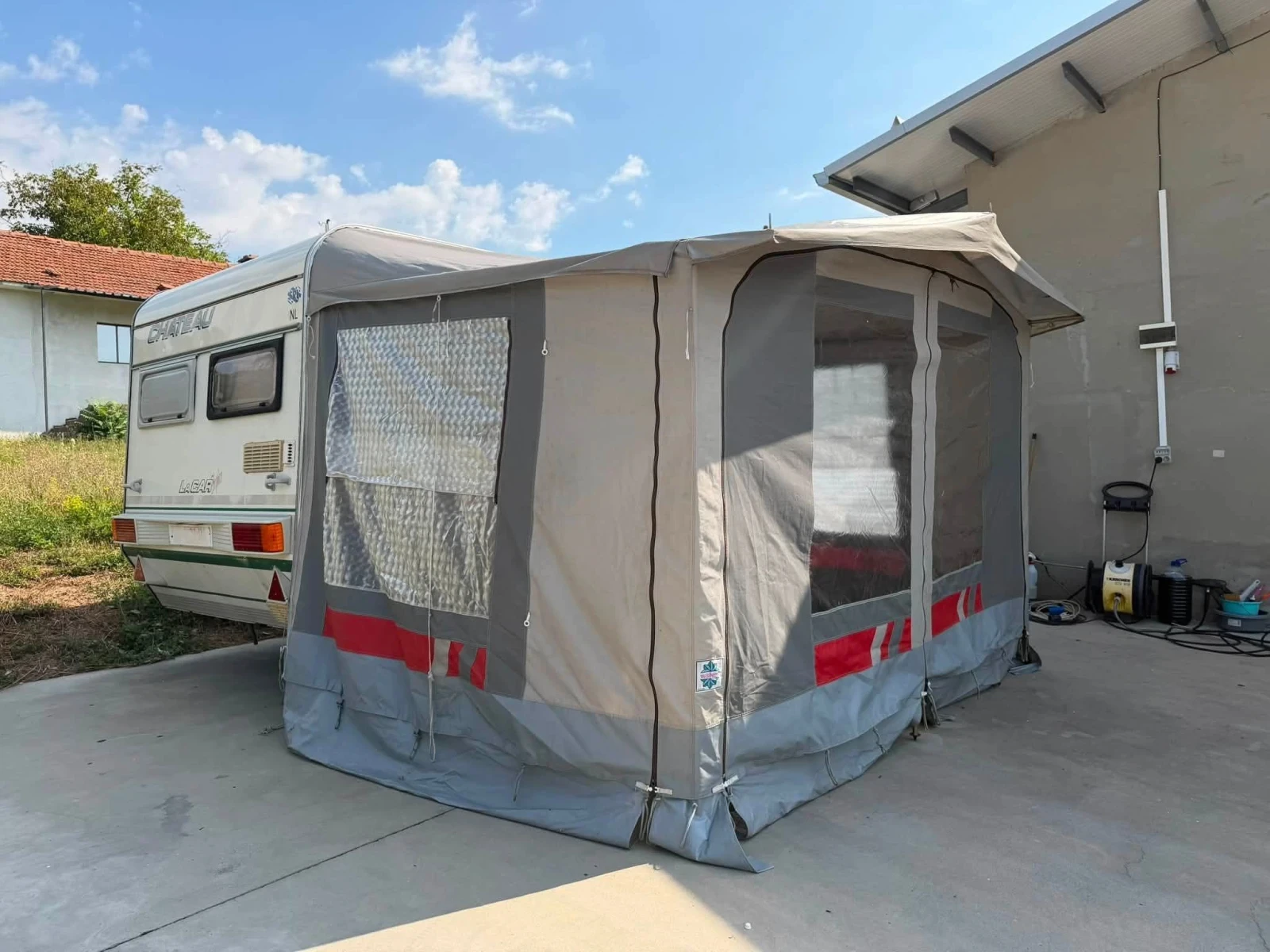 Каравана Chateau LaCar 330, снимка 15 - Каравани и кемпери - 55994106