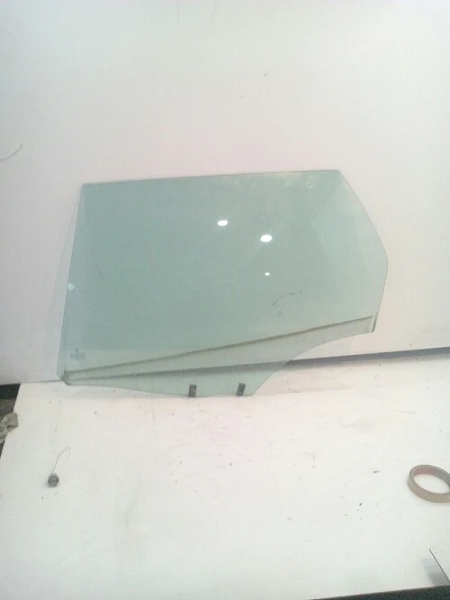 стъкло задно  ляво пежо 407