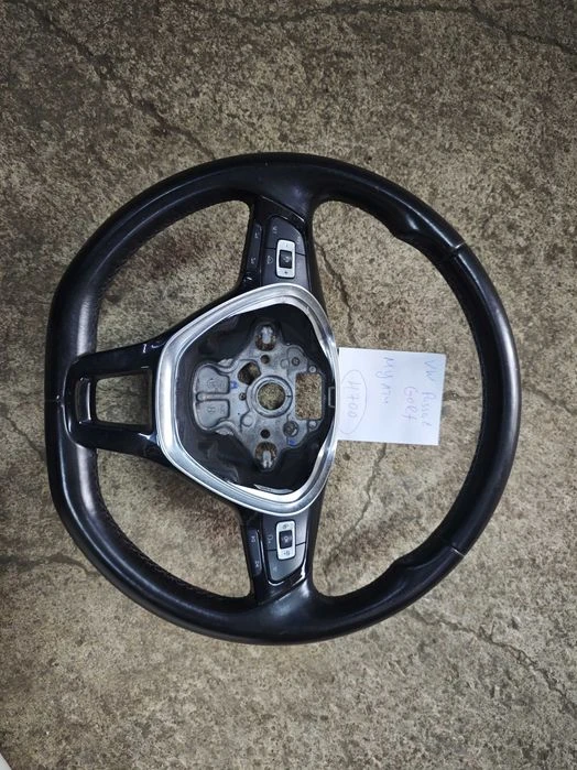 Мултифункционален волан VW passat 8 Golf 7 Touran Н700