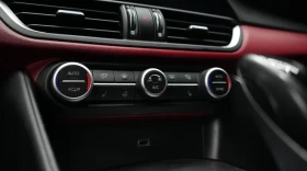 Alfa Romeo Giulia Ti Sport Q4, снимка 10