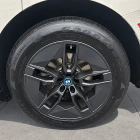 BMW iX XDRIVE40* HARMON* KARDON* ХЕДЪП* ДИСТРОНИК* , снимка 7