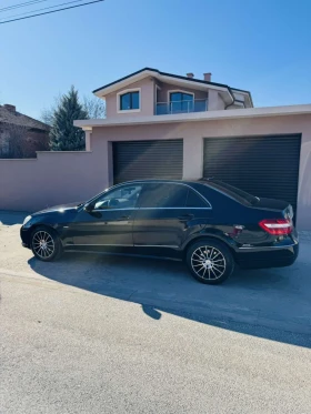 Mercedes-Benz E 220, снимка 3