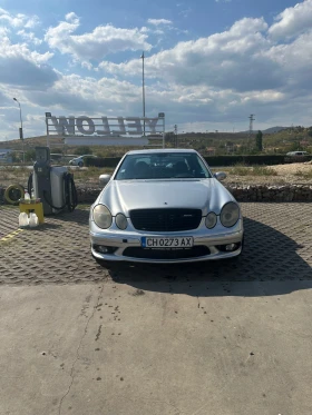  Mercedes-Benz E 320